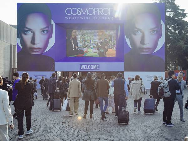 img-regenerative-beauty-green-claims-shaping-the-future-of-sustainable-cosmetics