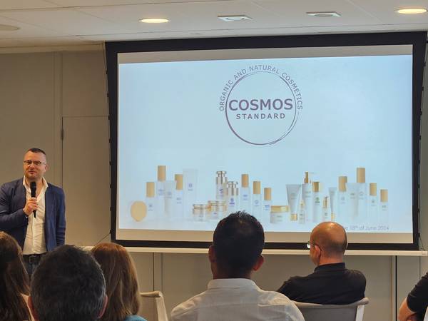 img-cosmos-standard-welcomes-new-chair